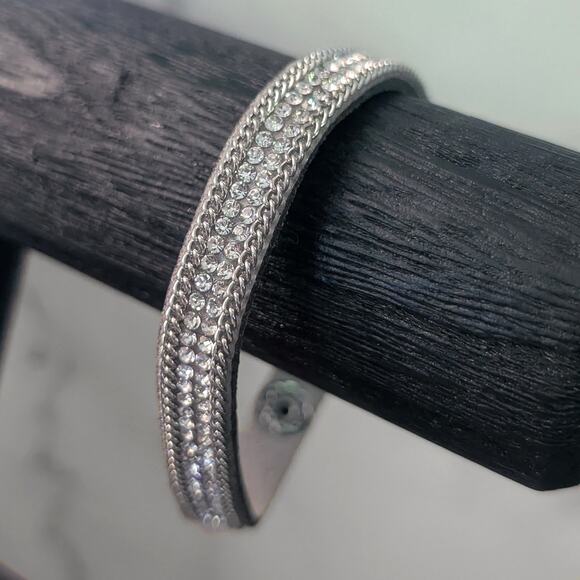 Grey, Silver Tone and Clear Bracelet - Picture 1 of 8